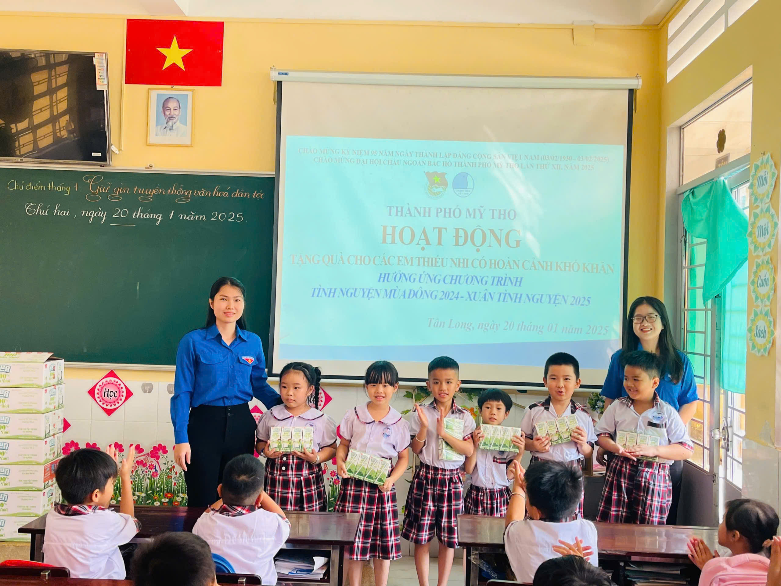 Thành Đoàn, Ủy ban Hội Liên hiệp thanh niên Việt Nam Thành phố Mỹ Tho tổ chức chương trình “Tình nguyện mùa đông” năm 2024 và “Xuân tình nguyện” năm 2025