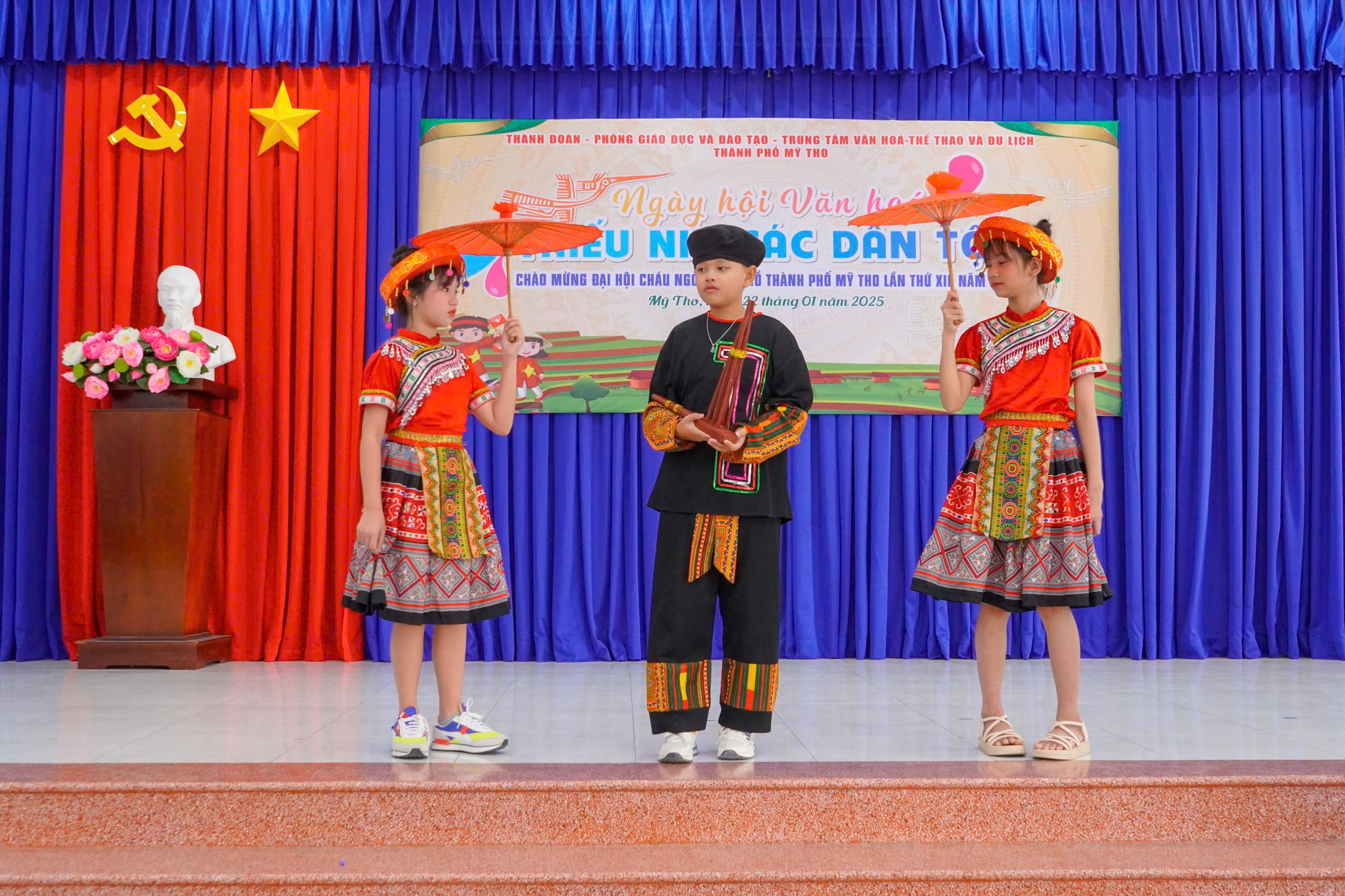 Ngày hội văn hoá “Thiếu nhi các dân tộc Việt Nam”
